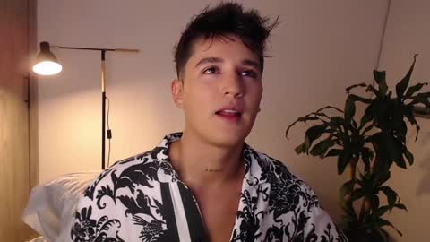 Angel online show from December 2024 01:08:01 AM