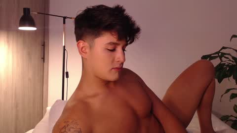 Angel online show from December 2024 09:23:02 PM