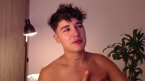 Angel online show from December 2024 10:22:01 PM