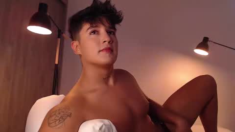 Angel online show from February 2025 09:05:02 PM