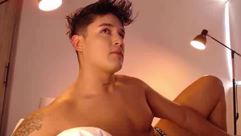 Angel online show from September 2025 09:53:01 PM