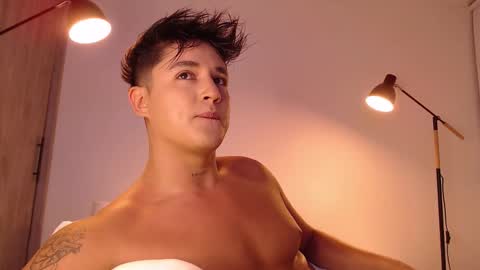 Angel online show from October 2025 12:53:02 AM