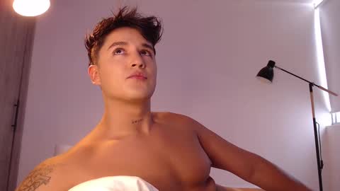 Angel online show from October 2025 08:17:01 PM