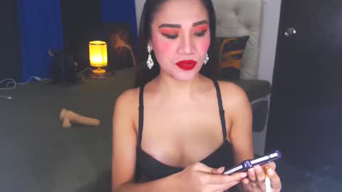 Snapshot of angelcumfallen chatting on January 2025 12:18:01 PM Angel online show from January 2025 12:18:01 PM