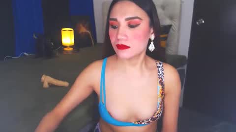 Snapshot of angelcumfallen chatting on January 2025 03:20:01 PM Angel online show from January 2025 03:20:01 PM