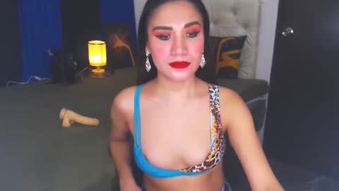 Snapshot of angelcumfallen chatting on January 2025 06:23:01 PM Angel online show from January 2025 06:23:01 PM