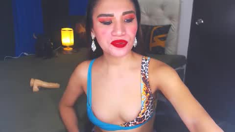 Snapshot of angelcumfallen chatting on January 2025 09:25:02 PM Angel online show from January 2025 09:25:02 PM