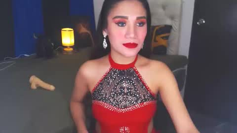 Snapshot of angelcumfallen chatting on January 2025 06:59:02 PM Angel online show from January 2025 06:59:02 PM