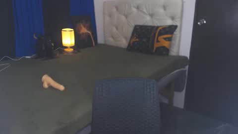 Snapshot of angelcumfallen chatting on January 2025 06:59:02 PM Angel online show from January 2025 06:59:02 PM