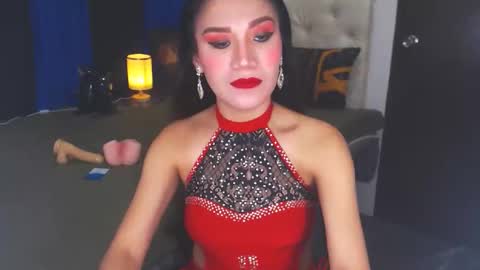 Snapshot of angelcumfallen chatting on January 2025 05:39:01 PM Angel online show from January 2025 05:39:01 PM