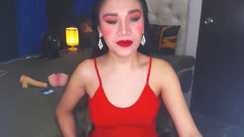 Snapshot of angelcumfallen chatting on January 2025 10:39:01 PM Angel online show from January 2025 10:39:01 PM