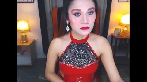 Snapshot of angelcumfallen chatting on January 2025 05:32:01 PM Angel online show from January 2025 05:32:01 PM