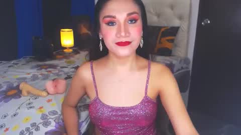 Snapshot of angelcumfallen chatting on February 2025 07:40:02 AM Angel online show from February 2025 07:40:02 AM