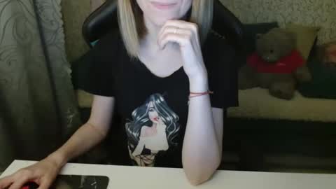 AngelCute32 online show from November 2025 03:21:01 PM