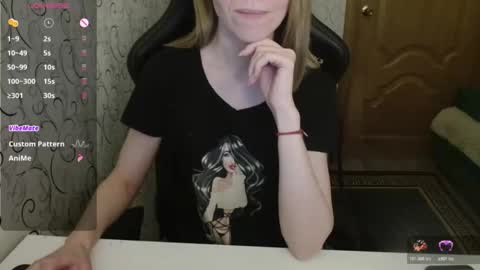 AngelCute32 online show from April 2026 04:45:01 PM