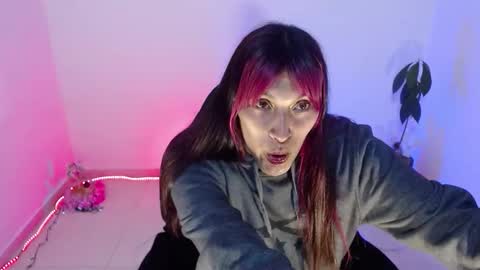 angele online show from October 2025 07:37:02 PM