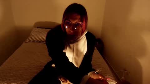 Snapshot of angele_johnson chatting on February 2026 02:27:01 AM angele online show from February 2026 02:27:01 AM