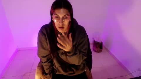 Snapshot of angele_johnson chatting on March 2026 07:30:01 PM angele online show from March 2026 07:30:01 PM