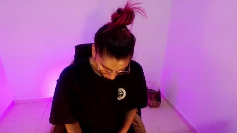 Snapshot of angele_johnson chatting on March 2026 06:11:01 PM angele online show from March 2026 06:11:01 PM