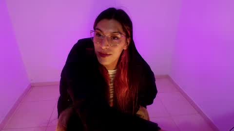 Snapshot of angele_johnson chatting on April 2026 08:42:01 PM angele online show from April 2026 08:42:01 PM