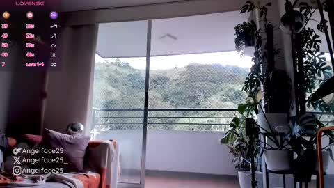 . online show from September 2025 10:45:01 PM