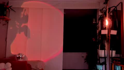 . online show from November 2025 11:05:02 PM