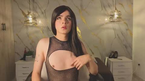 Angel Fiore online show from May 2026 04:08:01 AM