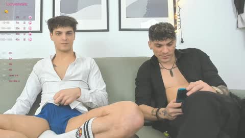 Snapshot of angelfrank chatting on February 2025 05:39:02 PM Frankie online show from February 2025 05:39:02 PM