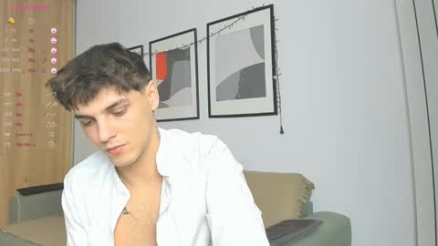 Snapshot of angelfrank chatting on February 2025 05:03:02 PM Frankie online show from February 2025 05:03:02 PM