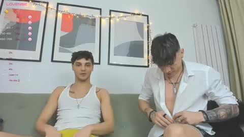 Snapshot of angelfrank chatting on February 2025 04:34:01 AM Frankie online show from February 2025 04:34:01 AM
