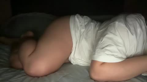 AngelHarly online show from November 2025 09:19:01 AM