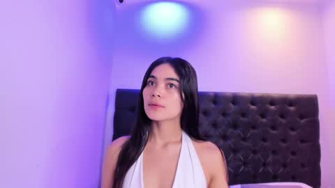 Snapshot of angeli_rivera chatting on November 2025 10:59:02 AM Angeli online show from November 2025 10:59:02 AM
