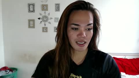 Snapshot of angelic_slutxx chatting on February 2025 04:24:02 AM Yhanna online show from February 2025 04:24:02 AM