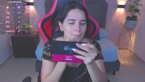 Snapshot of angelica_dymond chatting on September 2025 12:05:02 PM A N G E L I C A online show from September 2025 12:05:02 PM