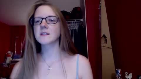 Snapshot of angelicangel3 chatting on February 2025 03:10:02 AM AngelicAngel online show from February 2025 03:10:02 AM