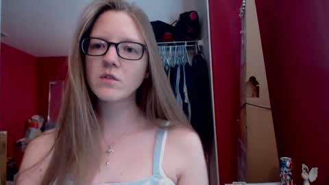 Snapshot of angelicangel3 chatting on February 2025 06:31:02 PM AngelicAngel online show from February 2025 06:31:02 PM