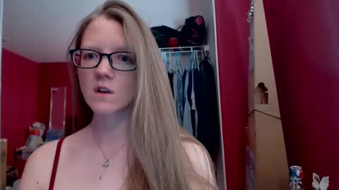 Snapshot of angelicangel3 chatting on February 2025 07:26:01 PM AngelicAngel online show from February 2025 07:26:01 PM