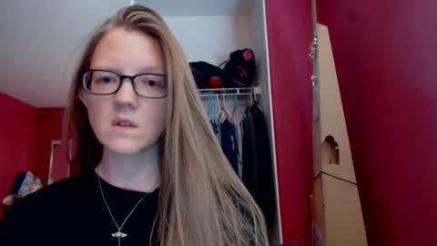Snapshot of angelicangel3 chatting on September 2025 06:31:02 PM AngelicAngel online show from September 2025 06:31:02 PM