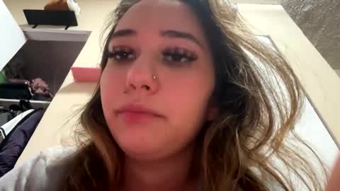 Snapshot of angelicasn0w chatting on January 2025 03:41:01 AM AngelicaSnow AngelParis online show from January 2025 03:41:01 AM