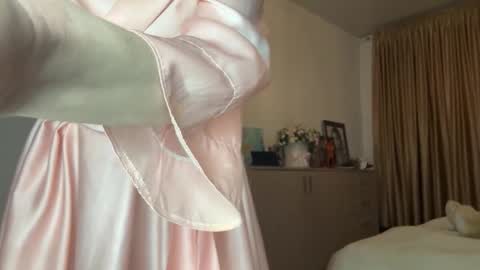 angelicfenix online show from February 2026 02:39:01 PM