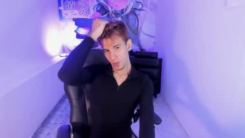 Snapshot of angelicious_boy chatting on September 2025 02:44:02 AM ANGELICIOUS online show from September 2025 02:44:02 AM