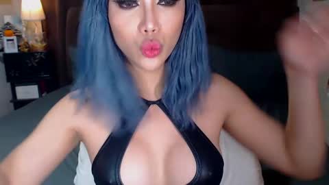 MS. AMALIA online show from February 2025 10:07:02 AM