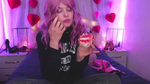 Snapshot of angelika_rouge chatting on February 2026 01:18:02 PM Angelika Rouge online show from February 2026 01:18:02 PM