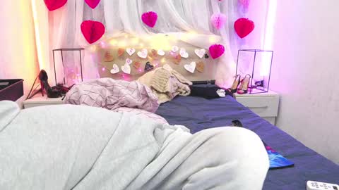 Snapshot of angelika_rouge chatting on February 2026 05:44:02 PM Angelika Rouge online show from February 2026 05:44:02 PM