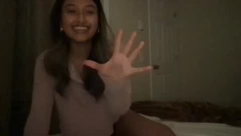 Snapshot of angelina_hall chatting on October 2025 04:44:01 AM angelina_hall online show from October 2025 04:44:01 AM