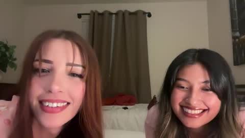 Snapshot of angelina_hall chatting on October 2025 04:35:01 AM angelina_hall online show from October 2025 04:35:01 AM