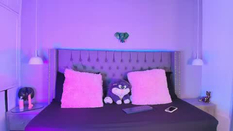 Snapshot of angelina_honey_ chatting on April 2026 04:04:01 AM Angelina Honey online show from April 2026 04:04:01 AM
