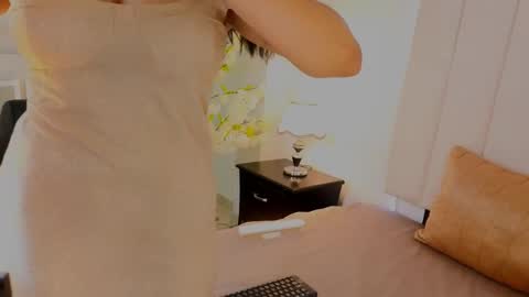 Snapshot of angelinadorian chatting on May 2026 08:06:01 PM Angelina Dorian online show from May 2026 08:06:01 PM