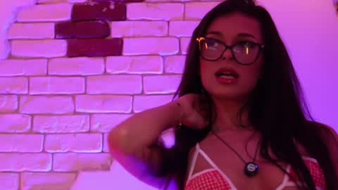 Snapshot of angelinagia chatting on January 2025 08:53:01 PM Angelina online show from January 2025 08:53:01 PM