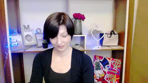 Snapshot of angelinalov_ chatting on January 2025 11:13:02 AM Angelina online show from January 2025 11:13:02 AM